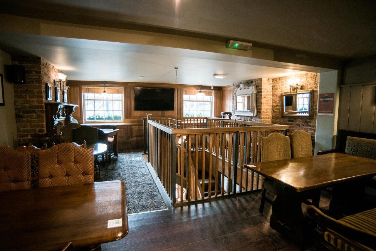 Lower Turks Head Manchester Bagian luar foto